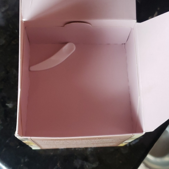 COPY - Terre mere Active Charcoal Masque - Picture 4 of 5